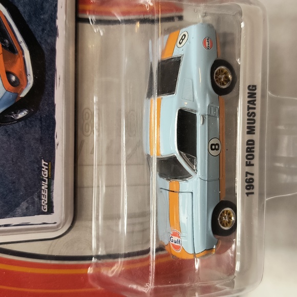 D7 GREENLIGHT 1967 FORD MUSTANG GULF - Picture 2 of 2